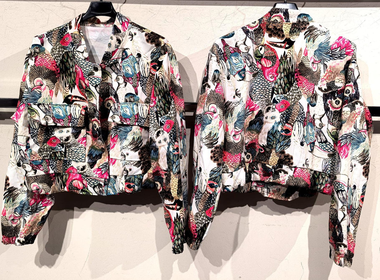 Bomber estampado