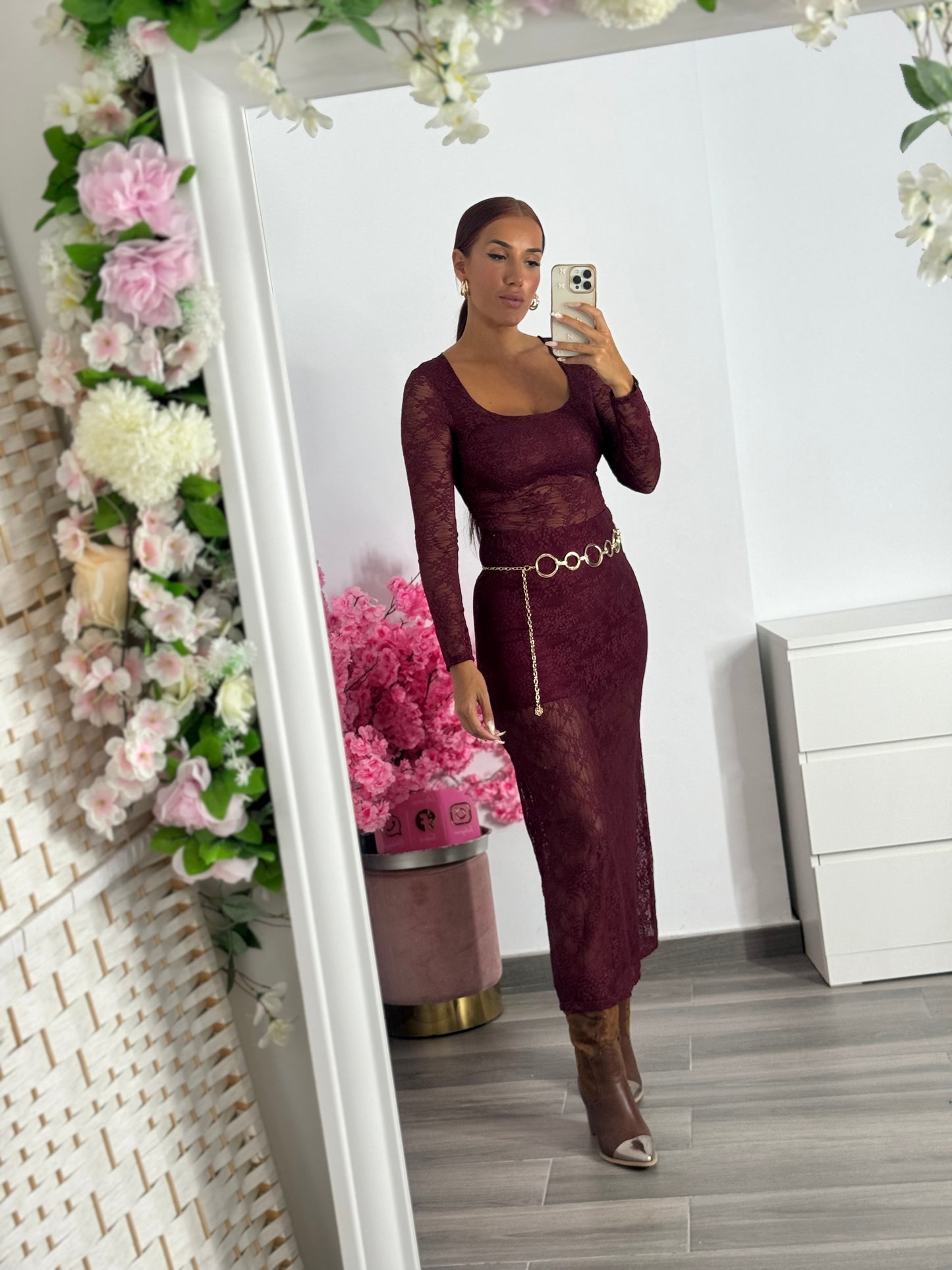Conjunto lencero burdeos