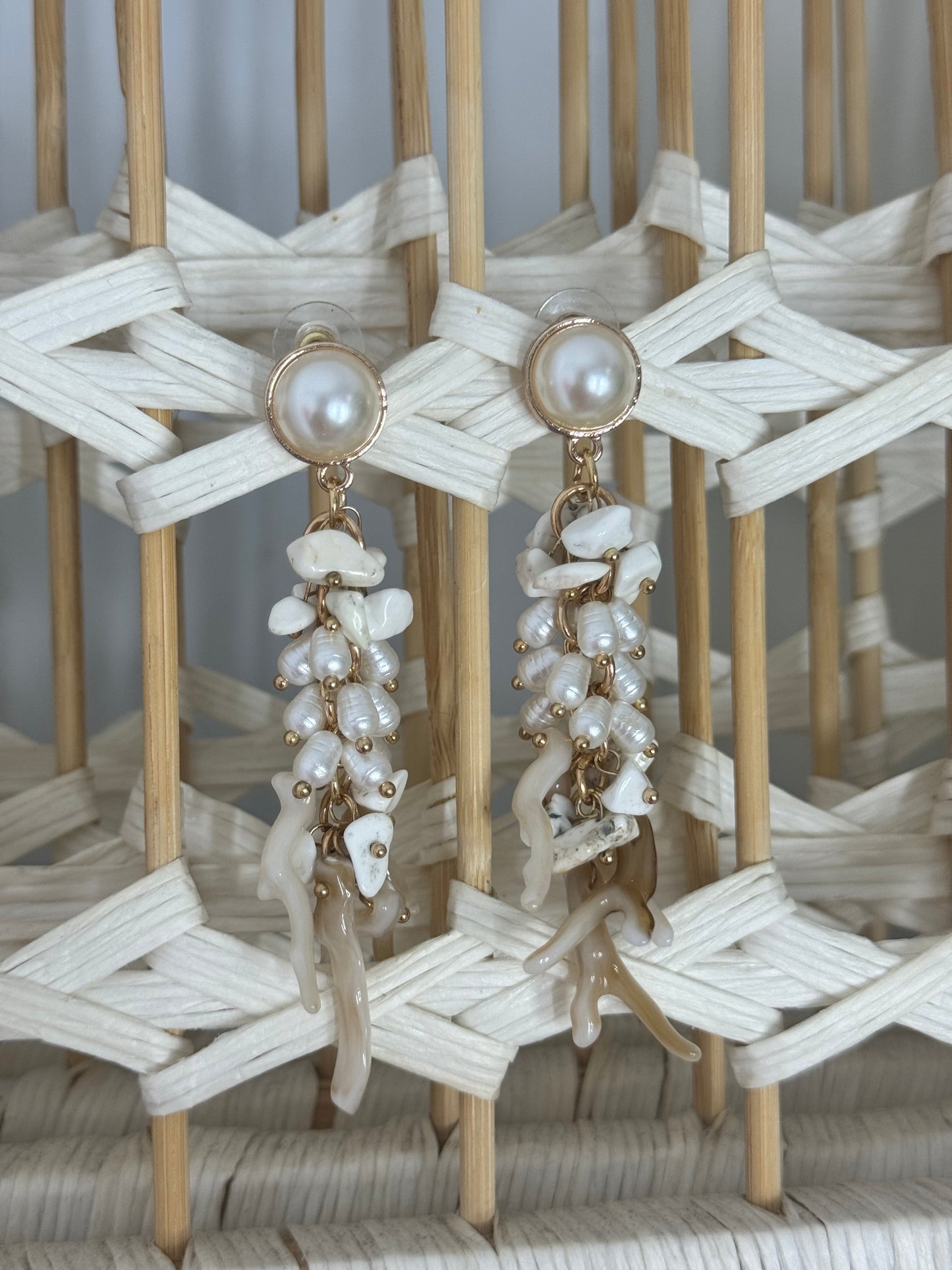 Pendientes beige oro