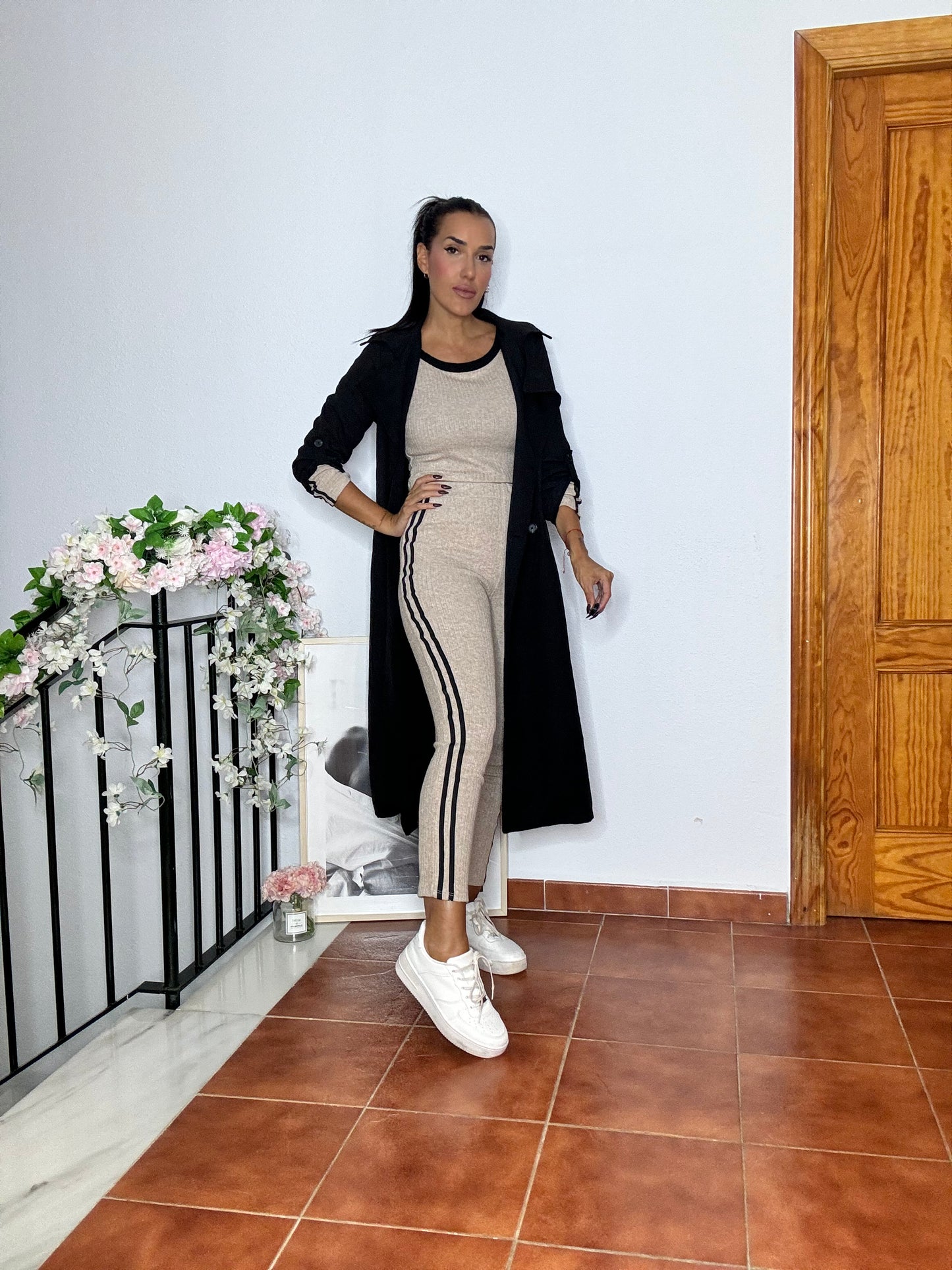 Conjunto beige linea