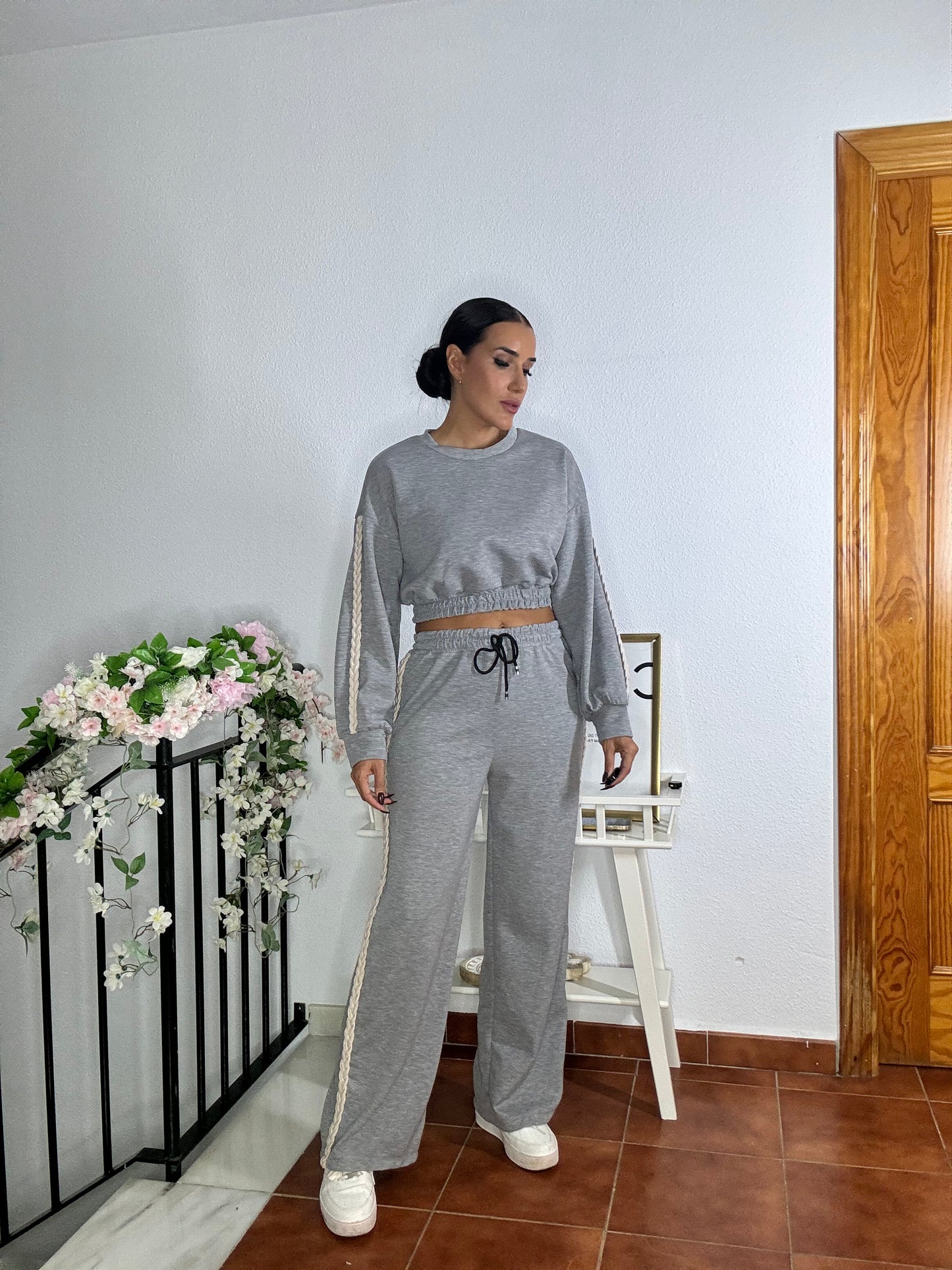 Conjunto chandal gris