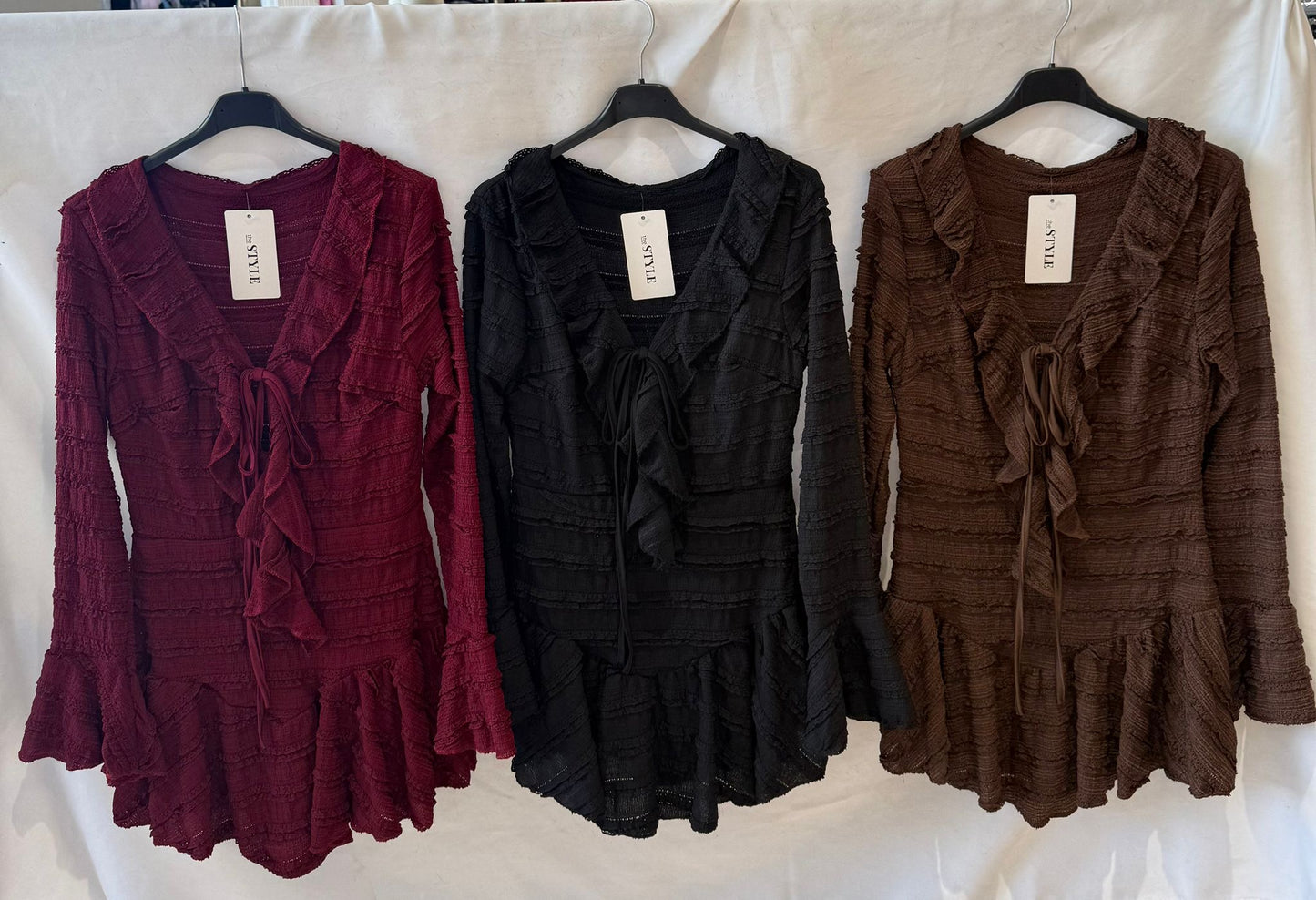 Vestido encaje volantes