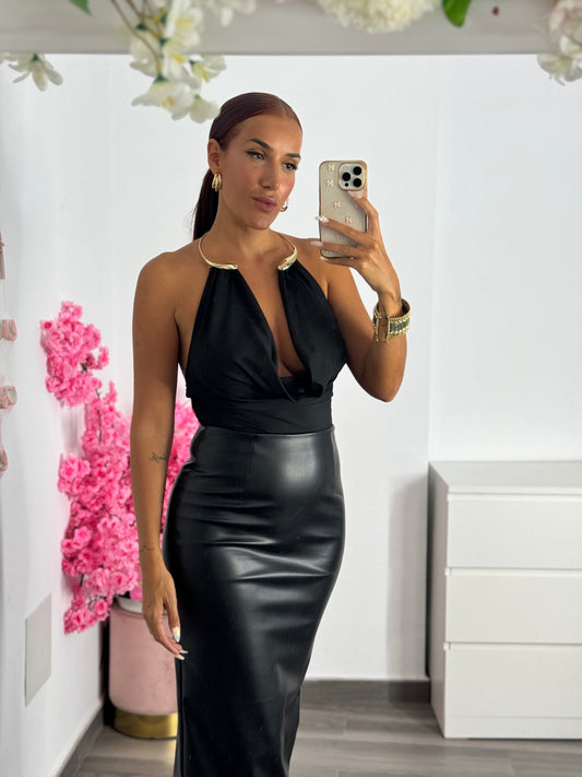 Body cleo