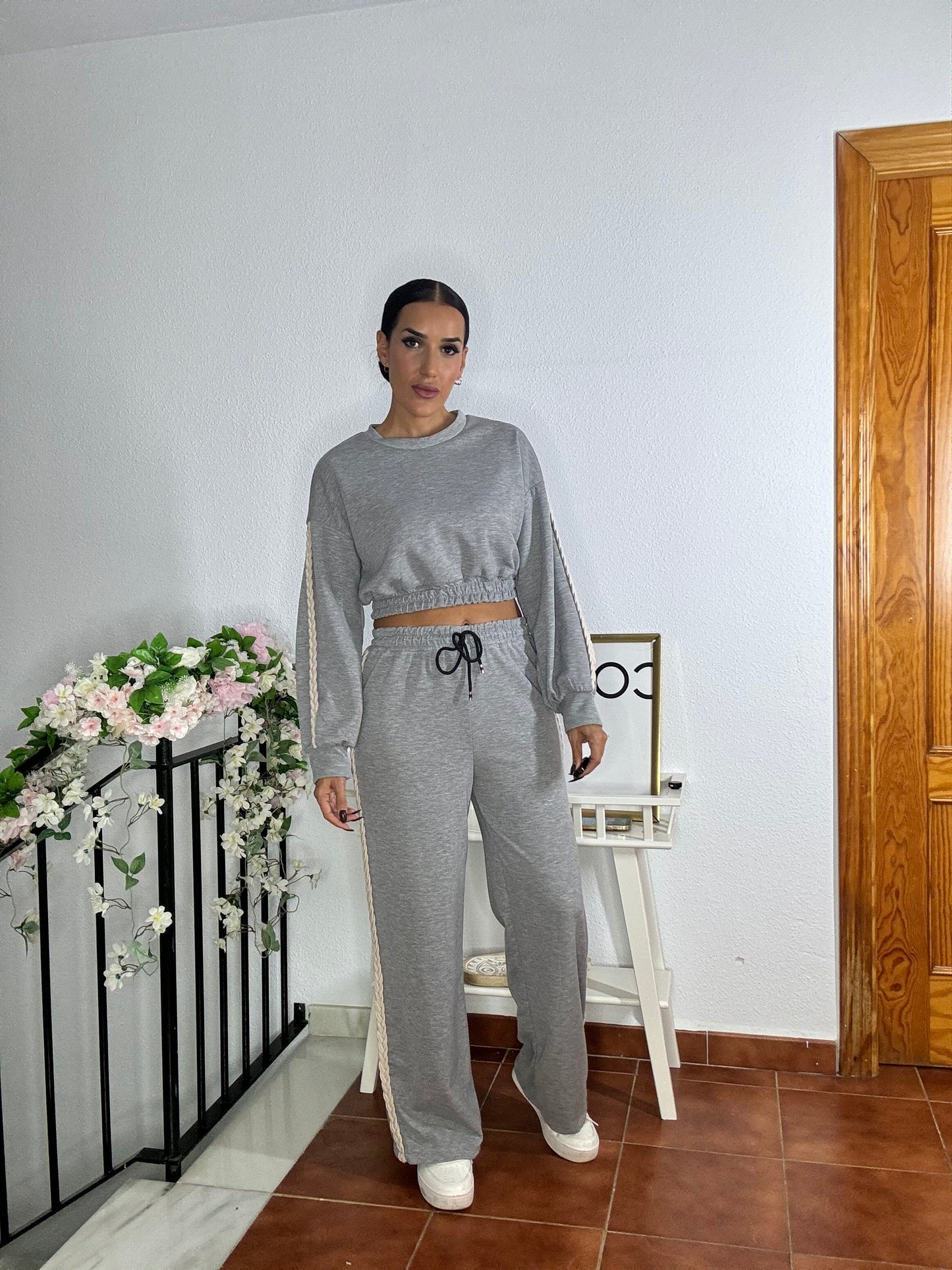 Conjunto chandal gris