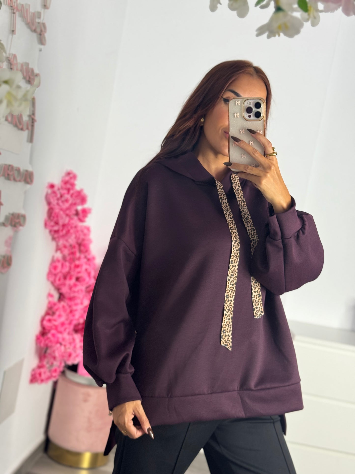 Sudadera detalles leo