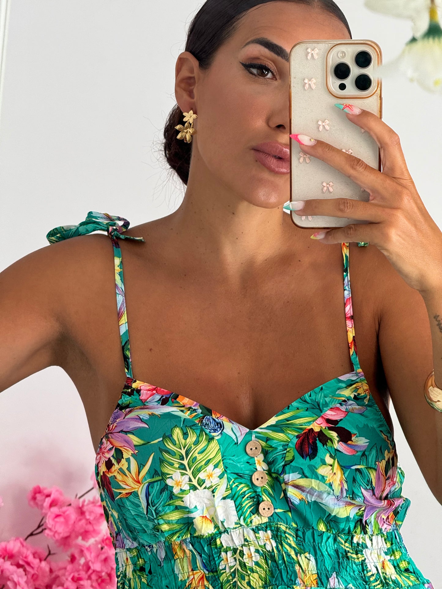 Pendiente aro flores