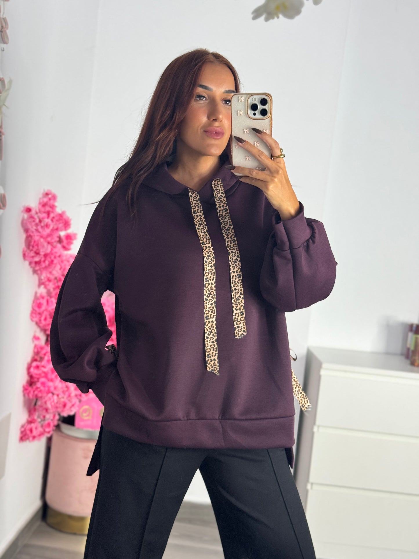 Sudadera detalles leo