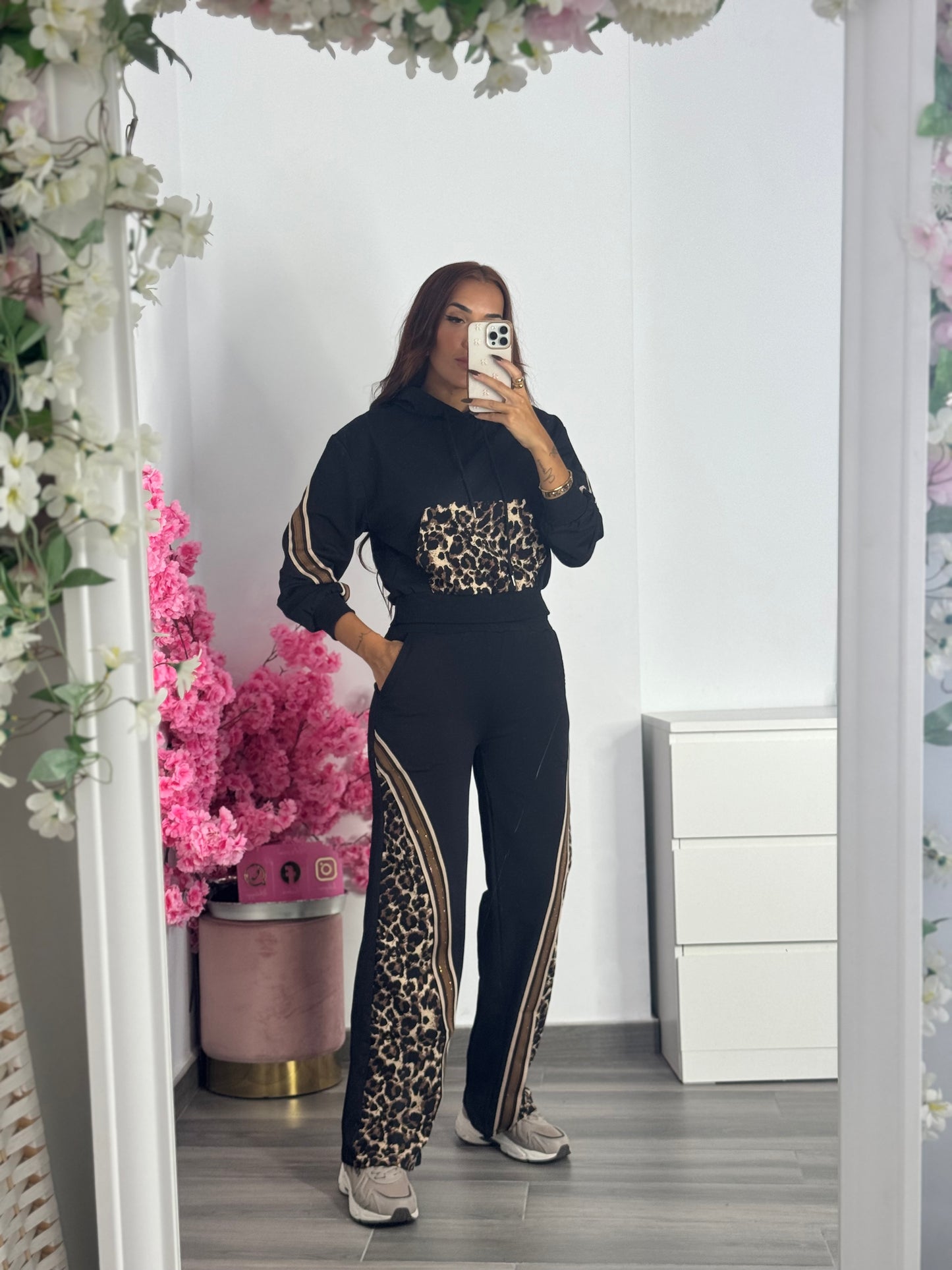 Conjunto leopardo negro